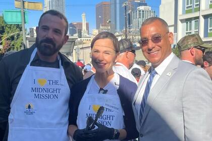 Tras separarse de Jennifer Lopez, Ben Affleck pasó el Día de Acción de Gracias con su exesposa Jennifer Garner y los tres hijos que tienen en común