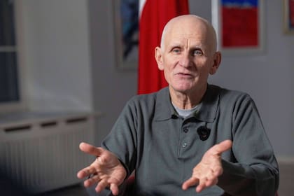 Tras ser liberado, Nobel Bialiatski relata a la AP su calvario en prisión en Bielorrusia