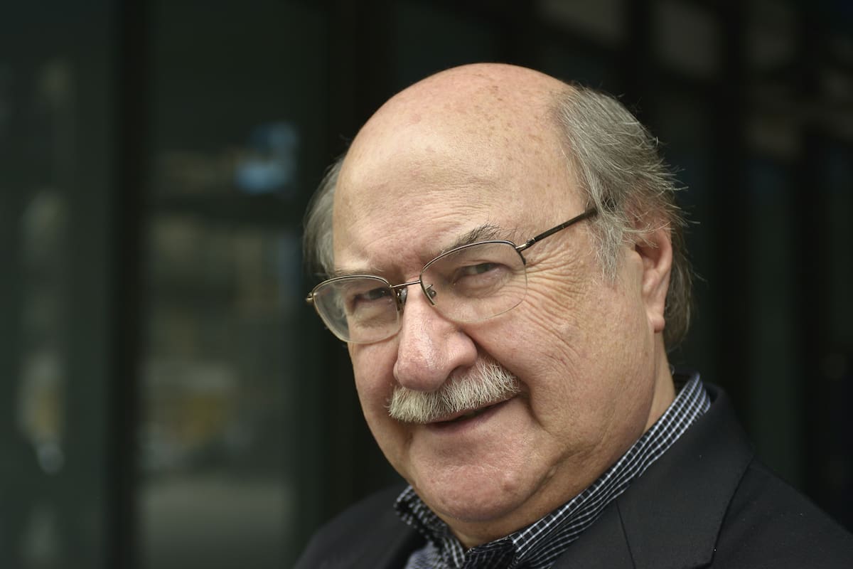 Tras su exilio de Chile, Skármeta vivió un tiempo en Buenos Aires