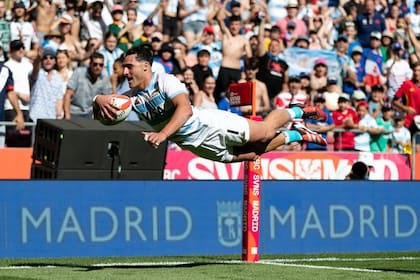 Tras su paso por el Mundial Francia 2023, Isgró retoma su presencia en los Pumas, adaptándose desde el rugby seven.