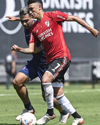 Tras superar una sinovitis en su rodilla derecha, el cordobés Matías Suárez volvió a hacer fútbol y Marcelo Gallardo sonríe: tiene una alternativa más para el ataque de River