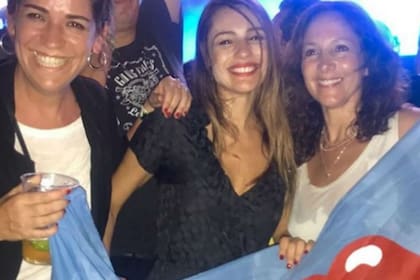 Tras un inconveniente con su pasaporte, Carolina finalmente pudo viajar y disfrutar del recital