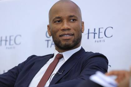 Tras un video íntimo con una mujer desconocida, Didier Drogba confirmó su separación