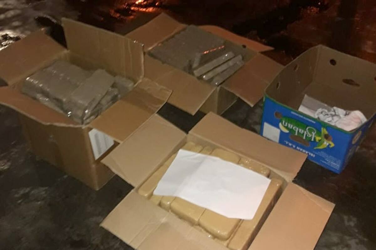 Tras una denuncia anónima detienen a un policía bonaerense con 100 kilos de marihuana