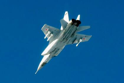 Tras una violación del espacio aéreo estonio, los cazas suecos JAS 39 interceptaron y monitorearon tres aviones de combate rusos MiG-31