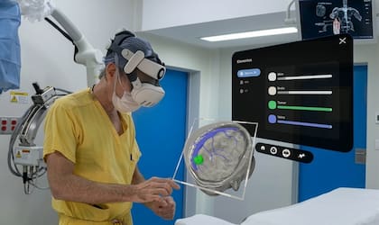 Tras validar su tecnología en 21 intervenciones junto con Fleni, Navian busca la aprobación de la Anmat