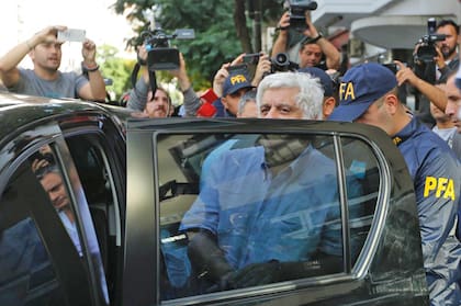 A media mañana Samid fue trasladado a los tribunales de Comodoro Py