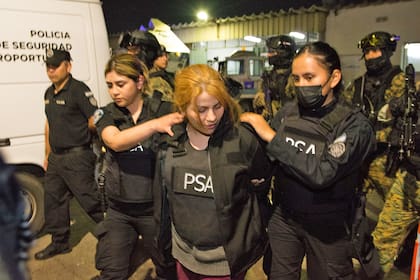 Traslado de los detenidos del por el atentado contra Cristina Kirchner desde juzgado a dependencia de la PSA