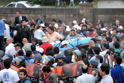 Traslado de los restos de Perón a San Vicente