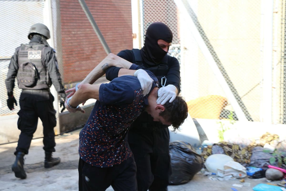 Traslado de presos de la Unidad Regional II de Rosario a penales de máxima seguridad del sur de la provincia de Santa Fe