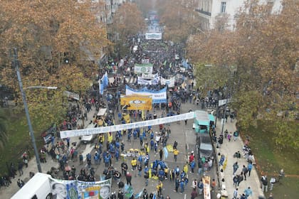Vista de las distintas organizaciones sociales que se manifiestan en contra de la Ley