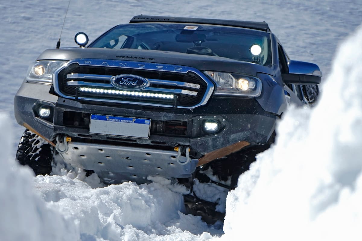 travesia por la nieve de autos y camionetas y 4x4
2022