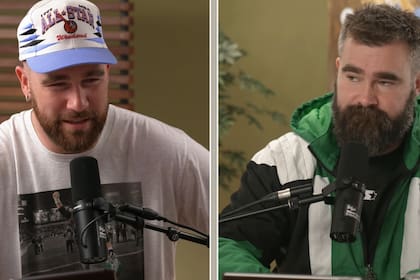 Travis y Jason realizan un pódcast en el que analizan el fútbol americano, deporte que realizan ambos (Captura video)