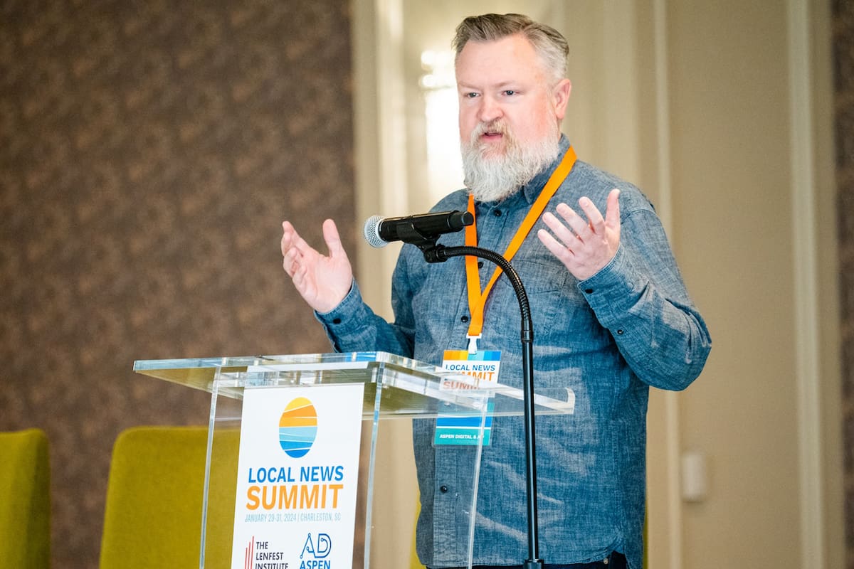 Trei Brundrett: "Las audiencias quieren conectarse con los periodistas y seguirlos directamente más que nunca. Eso significa que es muy relevante que los periodistas comprendan la mecánica del negocio de los medios modernos"