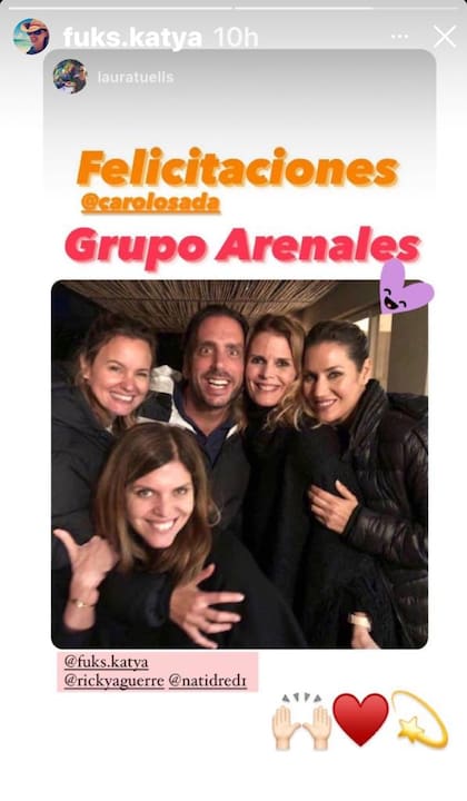 Treinta años después, Carolina tiene un grupo de whatsapp llamado "Grupo Arenales" que comparte con Katya Fucks, Natalia Forchino y Laura Tuels, sus compañeras en su primer departamento porteño que quedaba, justamente, en la calle Arenales.