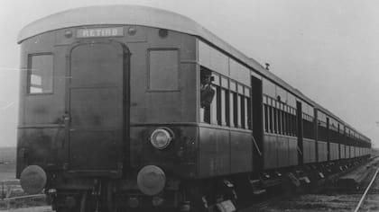 Tren histórico del Mitre, con carrocería de metal, funcionó en la línea Mitre (por entonces, "Ferrocarril Central Argentino"), a partir de 1931