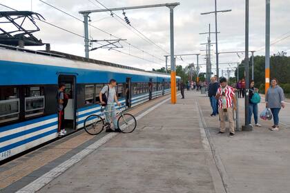 Trenes, colectivos y subtes funcionarán entre las 00 y las 19 del miércoles, desde entonces y hasta la medianoche, habrá paro
