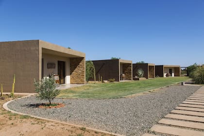 Tres cruces wine lodge