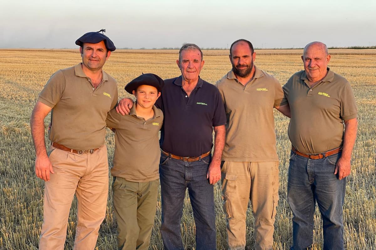 Tres generaciones: Luis Miguel Marchi, Luis Valentin Marchi, Luis Ángel Marchi, Santiago Marchi y Oscar Alfredo Marchi