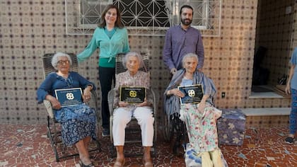 Tres hermanas brasileñas de más de 100 años, que viven en Río de Janeiro, fueron reconocidas este mes por Guinness World Records como el trío de hermanas vivas con mayor edad combinada del mundo (Foto: Reuters)