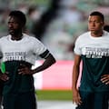 Tres jugadores de Real Madrid taparon los mensajes de una remera que se exhibió en solidaridad con Ceuta