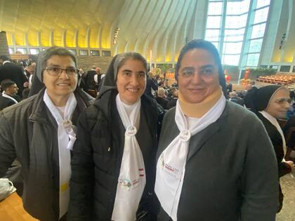 Tres monjas salesianas al frente de una escuela de un poblado cristiano llamado Hadath Baalbeck -que queda en el valle homónimo, conocido por ser un bastión del grupo chiita Hezbollah-.