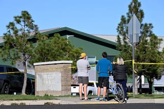 Se cree que hay 5 muertos por tiroteo en escuela primaria de Oregon, dicen 2 funcionarios