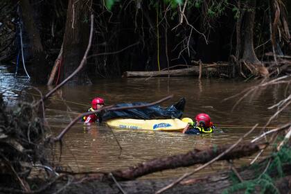 Tres personas siguen desaparecidas tras las inundaciones del 4 de julio en Texas