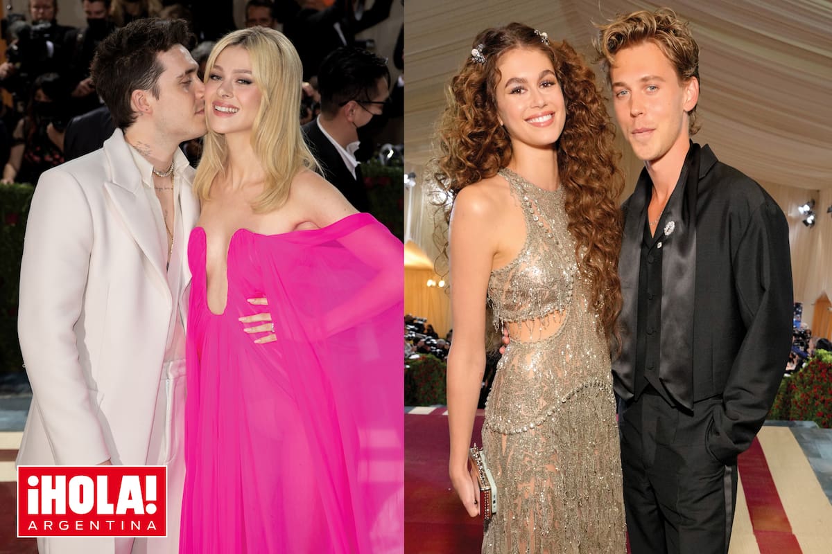 Tres semanas después de su boda, Brooklyn Beckham y Nicola Peltz volvieron a la vida social. Ella con un vestido de gasa de la colección Pink PP de Valentino; él, con un traje blanco y camisa transparente de Valentino Haute Couture. Kaia Gerber posa junto a su novio Austin Butler.
