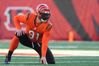 Trey Hendrickson pone fin a su paro y se unirá a los Bengals, según fuente de AP