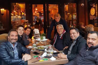 Triaca continuó su gira con gremialistas por Europa