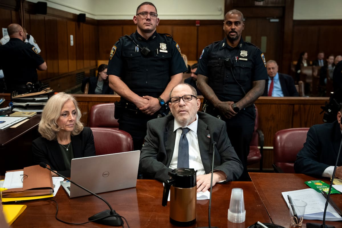Tribunal de apelaciones de California ordena nueva sentencia para Weinstein por violación