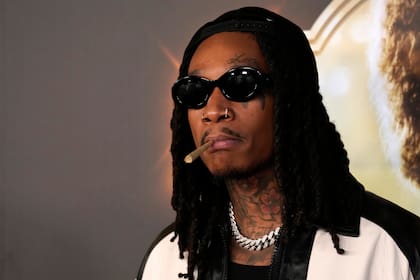 Tribunal rumano condena al rapero estadounidense Wiz Khalifa a nueve meses por posesión de drogas