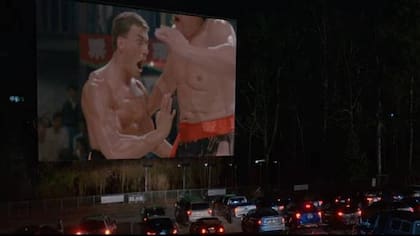 Tributo a Jean Claude Van Damme en "Cobra Kai"