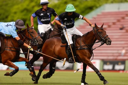 Triple corona de polo, abierto de Palermo. la ensenada vs Cria la dolfina