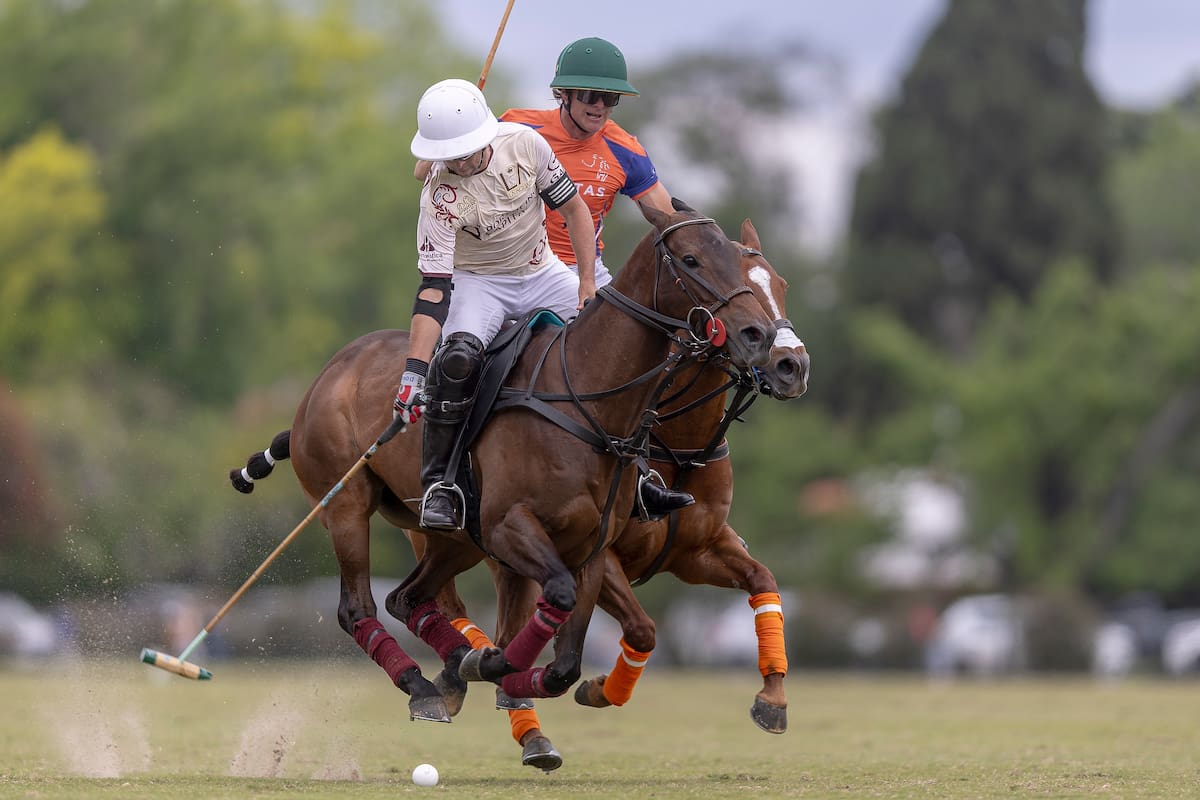 Triple Corona: Las Monjitas vs La Aguada Daily Mail