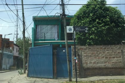 Triple crimen en Boulogne: creen que las víctimas se dispararon entre sí