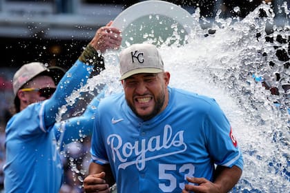 Triple de Waters como emergente en la 7ma da victoria a Reales 2-1 sobre Cardenales