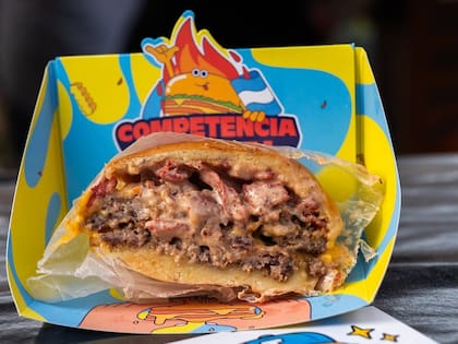 Tripp Burguer: “Cuando apenas terminás de hacer la hamburguesa, recomiendo que la cierres cinco minutos con papel parafinado o de aluminio”