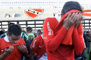 El día que Independiente recorrió el infierno mismo: diez años del descenso que jamás imaginó