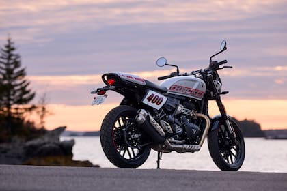 Triumph Tracker 400