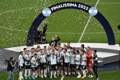 Trofeo, fin de la sequía en Wembley y récord de 32 partidos sin perder: la Finalissima frente a Italia fue todo ganancia para la selección argentina.