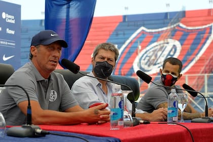 Troglio recibió de Matías Lammens la propuesta de entrenar a San Lorenzo; Leandro Romagnoli hará lo propio en la reserva.