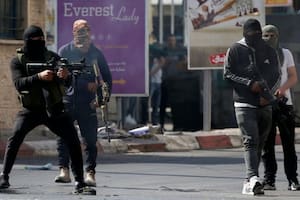 Tropas israelíes se enfrentan a las Brigadas de Yenín, una unidad compuesta por distintas milicias palestinas, entre ellas Hamás o la Yihad Islámicca