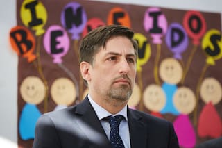 Trotta: “La Ciudad tiene que garantizar la calefacción y si no, tiene que suspender las clases”