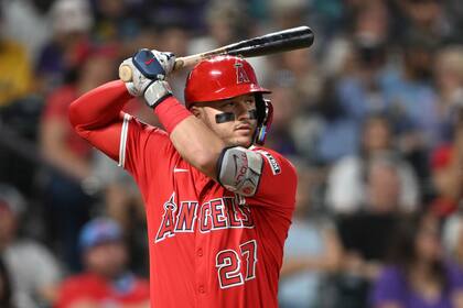 Trout conecta su jonrón 400 y los Angelinos vencen 3-0 a los Rockies