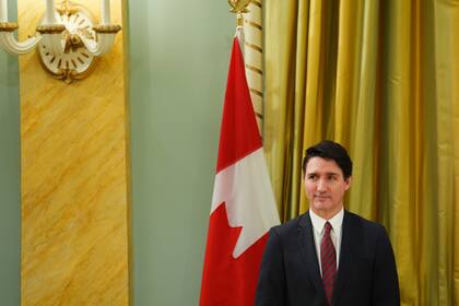 Trudeau renuncia a cargo de líder del Partido Liberal, lo que pone fin a su tiempo en el poder