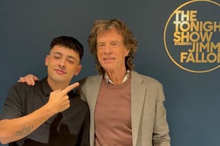 Trueno mostró cómo fue su encuentro con Mick Jagger en el programa de Jimmy Fallon