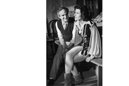 Truffaut junto  a su última pareja, Fanny Ardant, durante el rodaje de Confidencialmente tuya (1983)