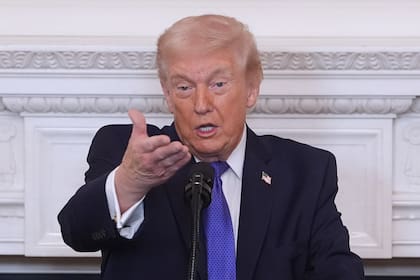 Trump advierte que sopesa ataques limitados; diplomático iraní dice que un acuerdo es inminente